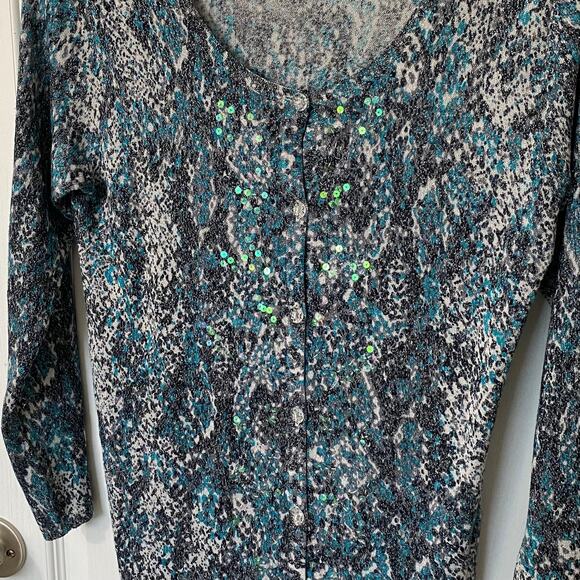 Dana Buchman Wm LS Button Front Blue Gray Animal Print Cardigan Sequins Size S - Picture 4 of 9